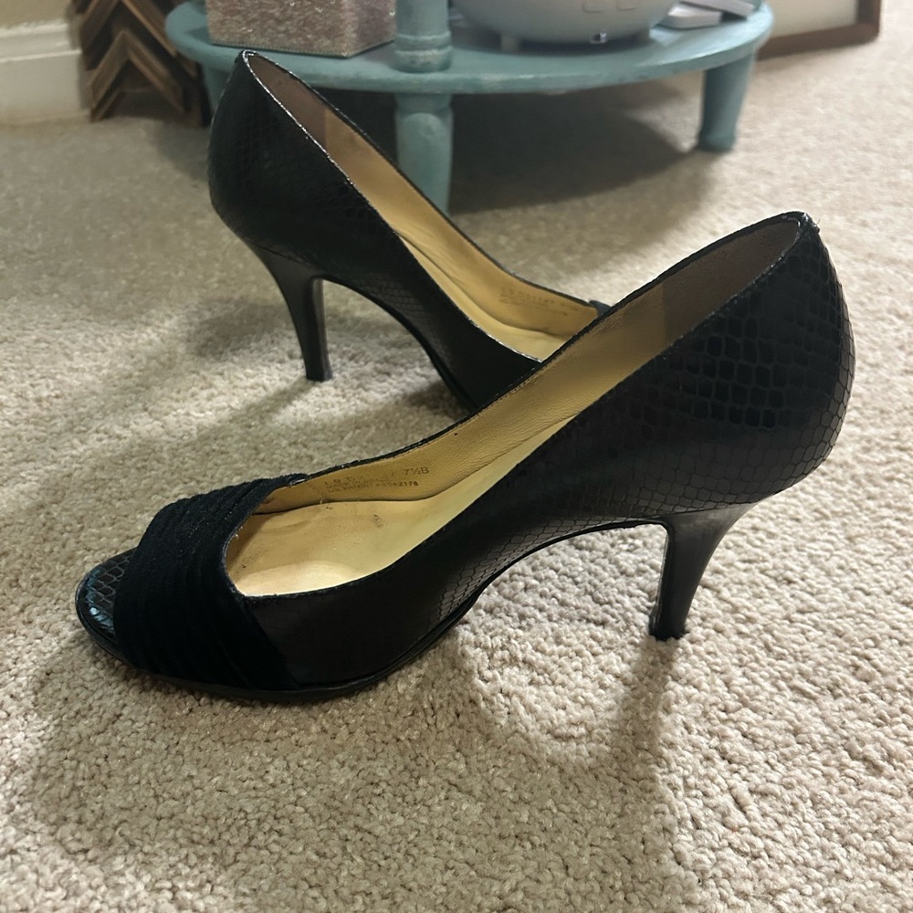 Cole Haan Black Textured Snakeskin Peep-Toe Heels 7.5